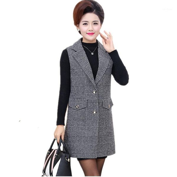 

women's vests middle-aged women's autumn vest in the long paragraph large size mother loaded woolen coat spring and plaid1, Black;white