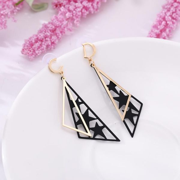 

dawapara 2021 hoop earrings for women fashion jewelry big triangle hoop earrings square trendy women present1, Golden