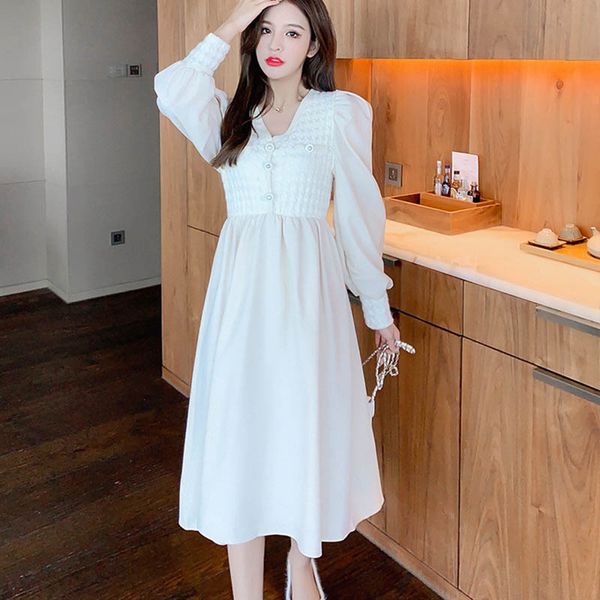 

in autumn and winter 2021, the new french temperament waist v-neck medium and long knit stitching long sleeve dress, Black;gray