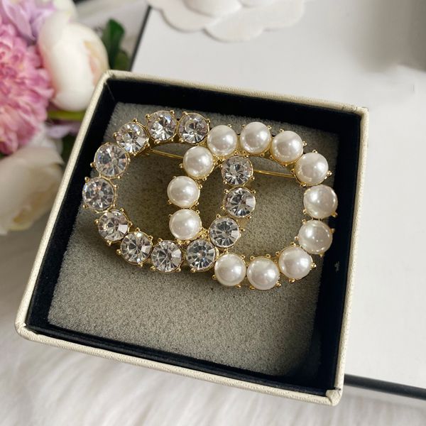 

ladies designer brooch crystal pearl brooch pin letter lapel pins corsage women jewelry accessary wedding gifts, Gray