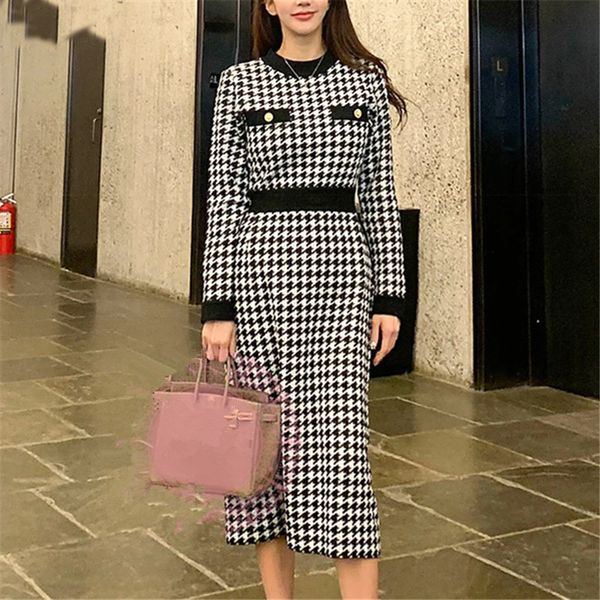 

2021 spring korean vintage houndstooth knitted women long dress full sleeve o-neck a-line dresses fashion elegant laides vestido, White;black