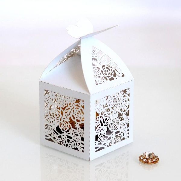

hollow die-cut butterfly bukle favor boxes wedding candy boxes wedding gift hollow rose chocolate box1