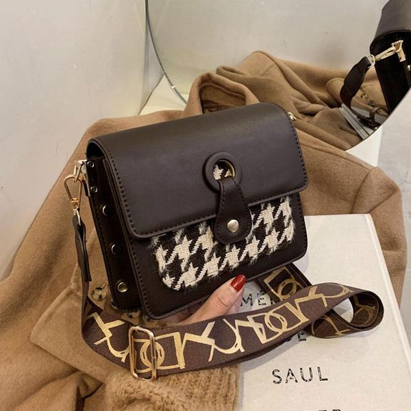 

cross body premium texture bag female 2021 trendy wild broadband messenger french niche one-shoulder small square