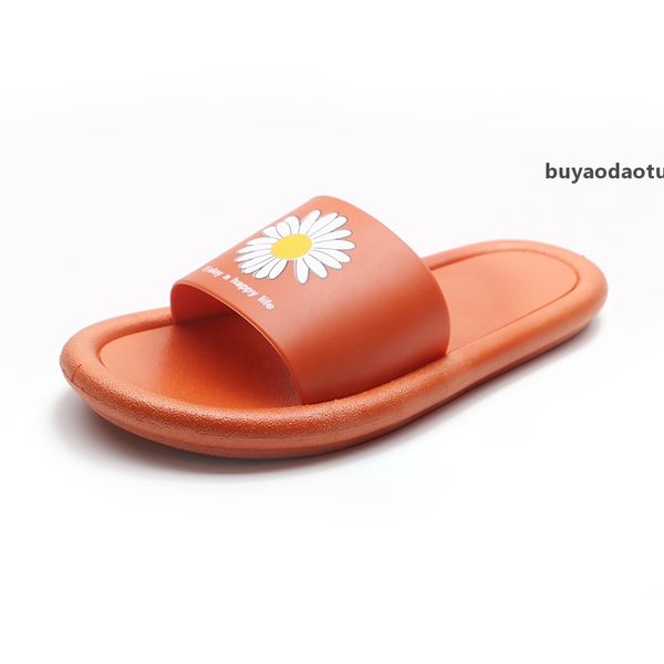 

20212020 hot Slipper Summer Fashion Daisy brocade Rubber Wide Flat Slide Men Women Beach causal Sandals Sneakers Flip Flops S 340