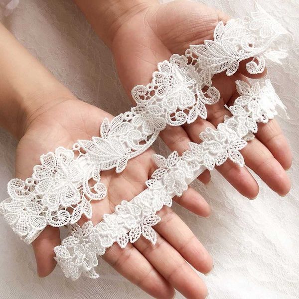 

wedding garters lace blue embroidery floral garters 2pcs set for women/bride thigh ring bridal leg garter, Black;white