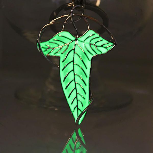 

pendant necklaces the elven brooch elf leaf pendants glow in dark hobbit amulet gift, Silver