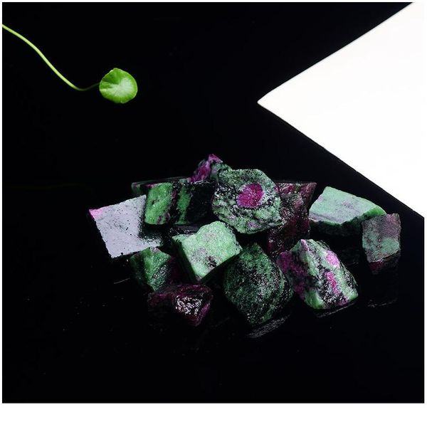 

wholesale natural epidote raw ore irregular healing green quartz reiki chakra home decoration aquarium healing aroma qyldnx, Black