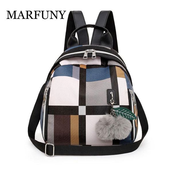 

pu leather лоскутных женщин рюкзак красочного fur ball дизайн женского малое путешествие рюкзак мода школа рюкзак для девочек bbywok