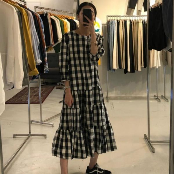 

korea women sping long plaid ruffle cake dress female long sleeve round collar vintage loose waist pullover dresses, Black;gray