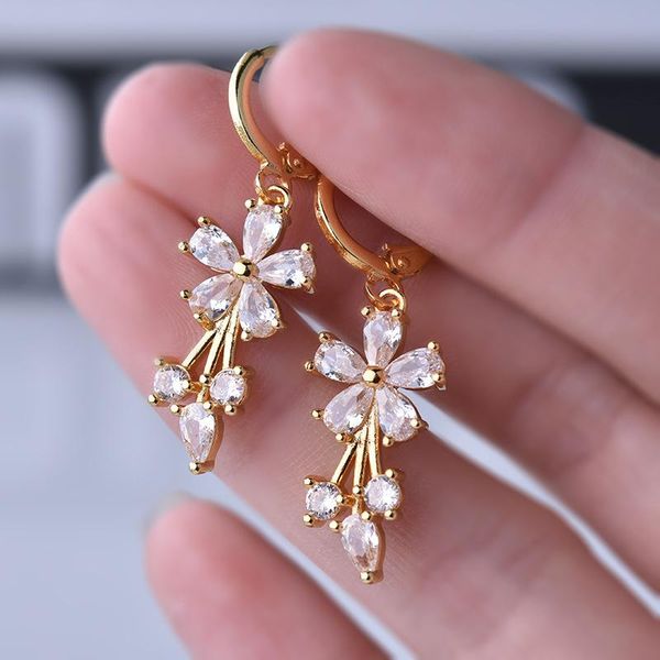 

dangle & chandelier gold-filled pear-shaped elegant crystal pendant earrings for women, Silver
