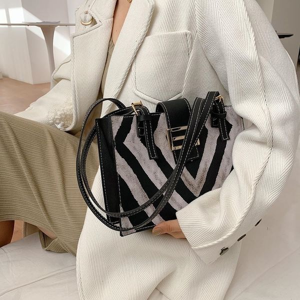 

zebra printed shoulder messenger bag women handbags totes fashion pu leather casual simple crossbody bags clutch bag
