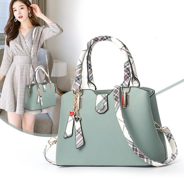 

new fashion shoulder bag female bag camera messenger female