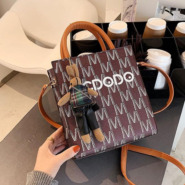 

unique design fall/winter shoulder bag female popular new korean wild fashion messenger bag ins handbag square width: 20cm