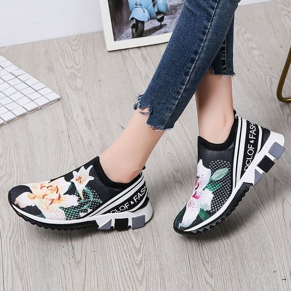 

size 35-41 autumn lightweight flat shoes fashion round toe socks shoes woman sneakers women casual woven loafers ladies shoes y200424, Black