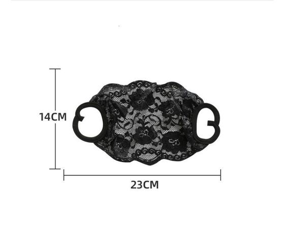 

comfortable embroidery lace mask in stock washable mouth face cover fashion girl black/white party masks masque fy9074