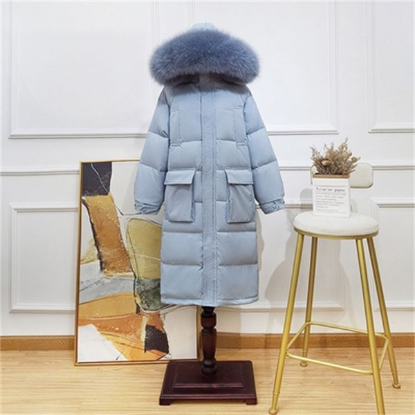 

2021 great royal skin new warm thick winter women loose with long hood parkas 90% white down girl's windy jacket 4o2r, Black