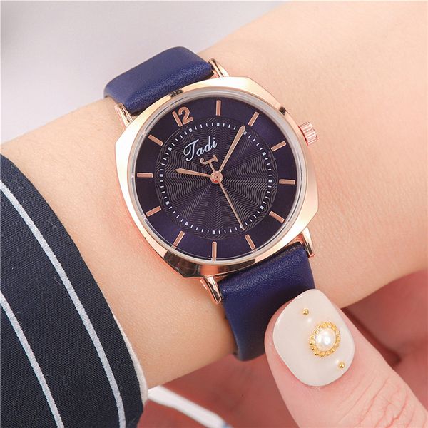 

fashion casual women watch ladies retro leather strap quartz watches simple design square dial watch 2020 new female wristwatch, Slivery;brown
