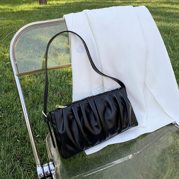 

women retro bag soft leather fold design shoulder bag solid color hobos bag women purse and handbag vintage female clutches c1020