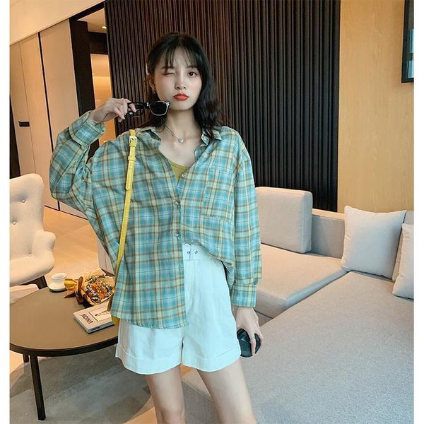 

plaid shirt women's 2020 new style retro hong kong flavor sense of design non-mainstream loose-fit long-sleeve blouse, White
