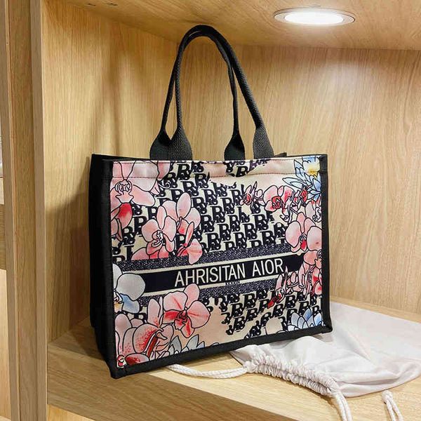 

2022 latest luggage factory wholesale large capacity female star same model atmosphere canvas portable bag bags