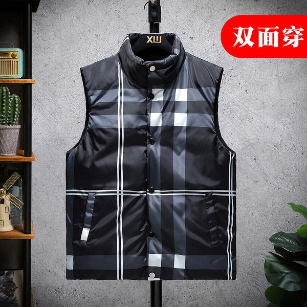 

2020 autumn and winter new coat plaid collar double side cotton men's vest, Black;white