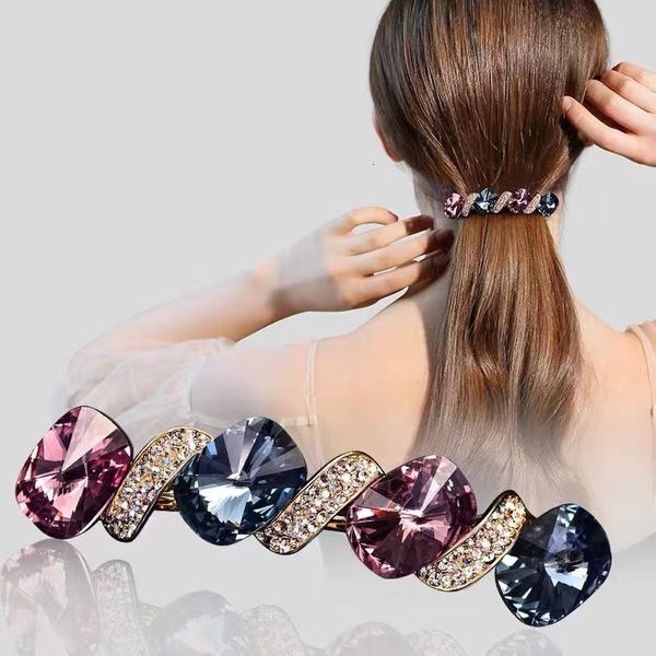 

hair jewelry elegant temperament, clip at the back of head, exquisite and simple pin, mor's accessories, high-grade crystal, Golden;white
