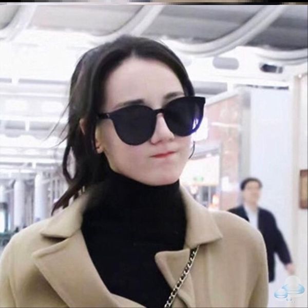 

handsome 2020 new women's sunglasses, anti ultraviolet small fragrance, personalized fashion star's same style, White;black