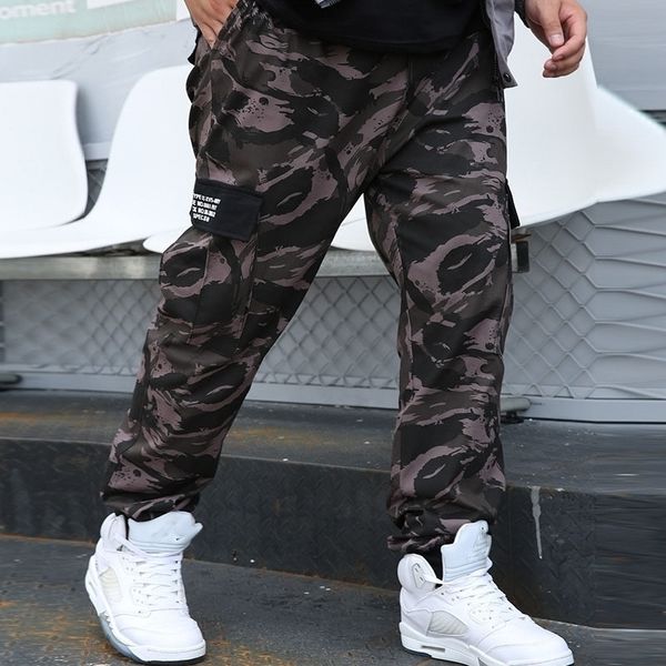 FALIZA Camo Joggers Uomo Camouflage Cargo Pants Multi tasche Pantaloni militari Hip Hop da uomo Pantaloni larghi in cotone causale 9XL PA44 201125