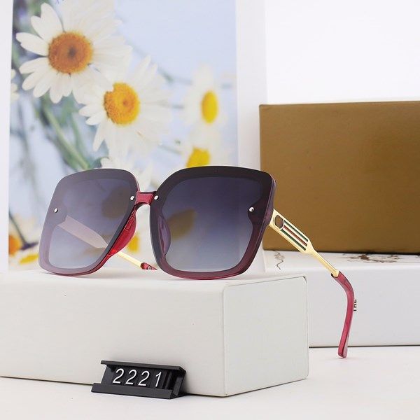 

2021 mens woman designers sunglasses luxury sunglasses designers glass glasses 2222 model , 5 colors optional glasses a3, White;black