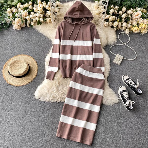 

2021 new female autumn retro striped mesh suit long hood + high skirt streetwear pieces together xnnq, Gray