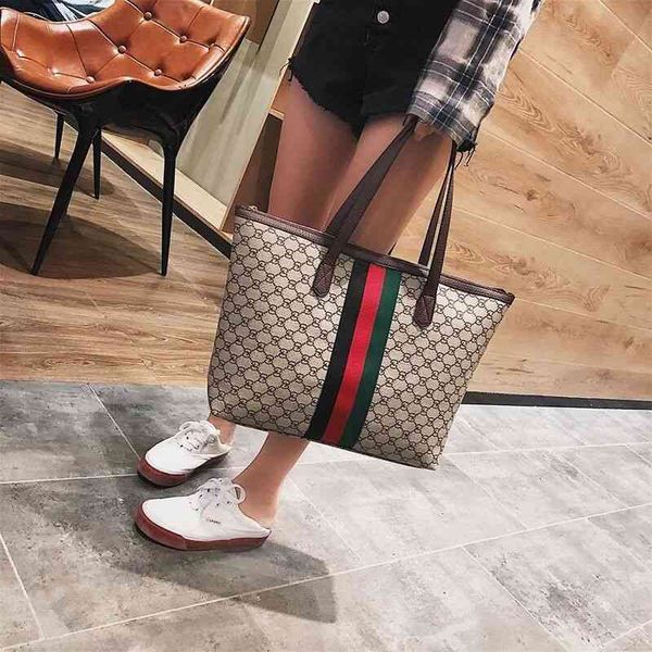 

2022 factory wholesale european and american fashion large capacity tote bag casual versatile women's one shoulder portable bag