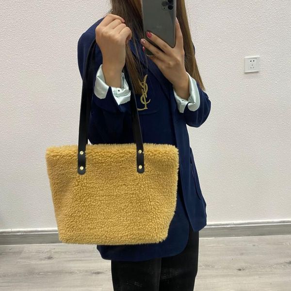 

large capacity soft plush handbags for women artificial lamb wool ladies shoulder bags fashion winter female travel casual tote