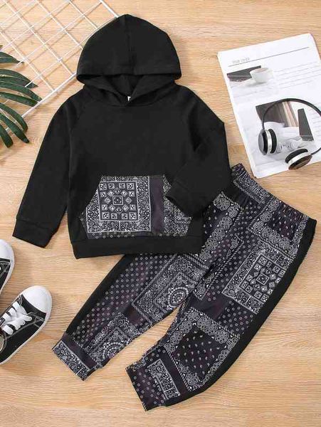 

baby raglan sleeve hoodie & scarf print sweatpants she, White