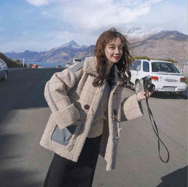 

new autumn winter horn buckle lamb cotton clothing women's short fur thick grid stitching small fragrance coat, Black