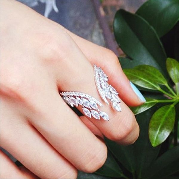 Nova moda mulheres anéis de noivado jóias artesanais gelado fora cúbico zircônia borboleta asas anel para noiva aniversário de casamento bijourx