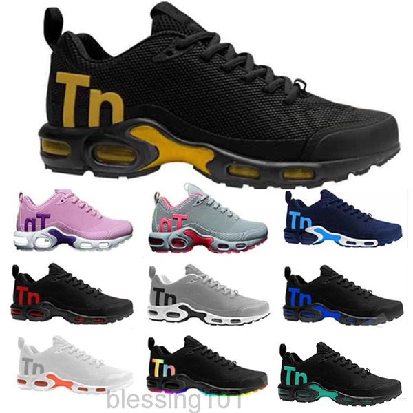 

2019 mens tailwind iv 4 plus tn casual shoes chaussure homme tn kpu outdoor shoes trainers sports sneakers size 36-45 gr69 bt11, Black