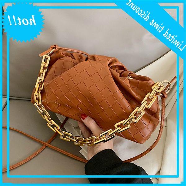 

woven golden chain hagedis pattern cloud task for women 2021 winter arm bag lady shoulder women's travel handbag