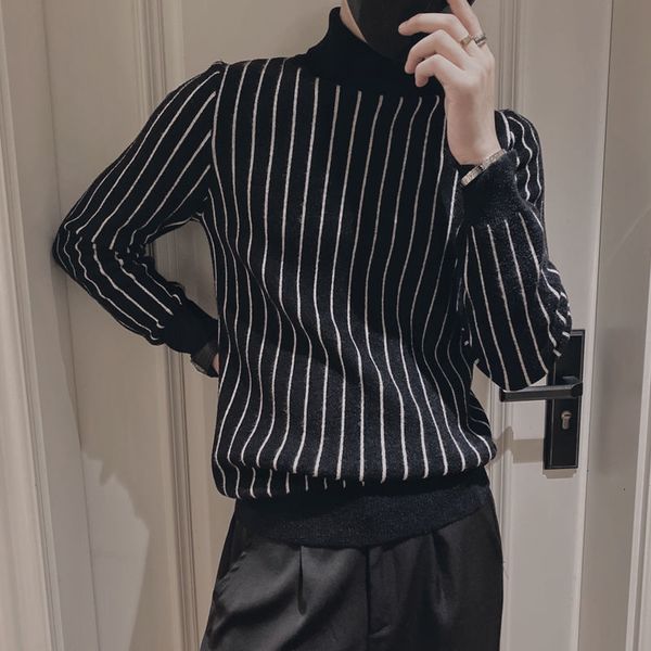 

2021 men's jersey spring and winter new social spirit guy striped shirt male clothes o8rx, White;black