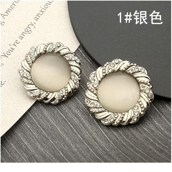 

6pcs rhinestone decor flowers black gold metal buttons for crafts jewelry clothing sewing accessories designers scra bbykwn, Blike;white