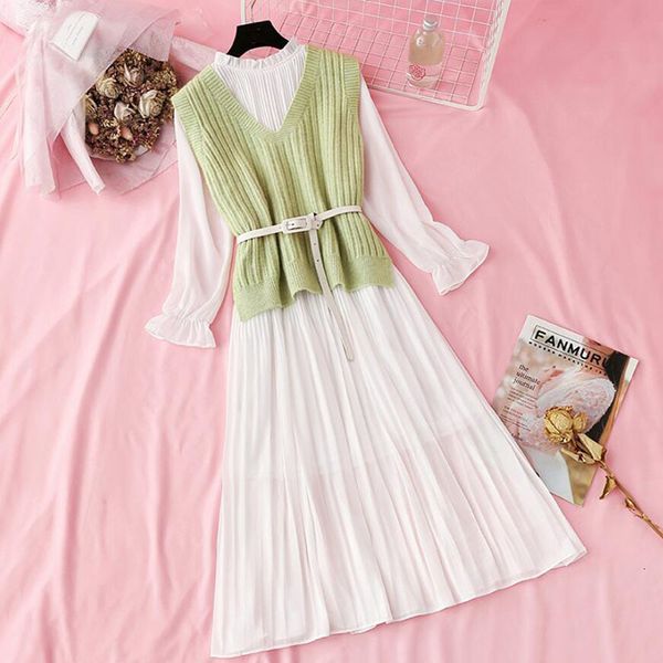 

2021 new elegant women's party dressed in 2-piece joint fall new winter sweater vest + long sleeve dress chiffon fashion suit, Black;gray