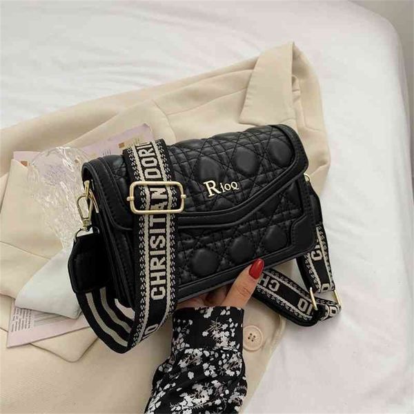 

designer sale 2022 spring and summer new women's bag single shoulder net red fashion diagonal cross broadband chain small square