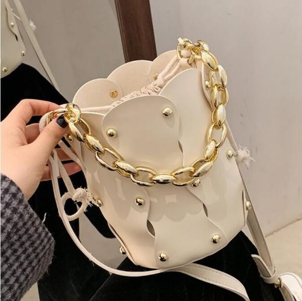 

hbp elegant female chain tote bucket bag 2021 fashion new quality pu leather women's designer handbag rivet shoulder messenger bag