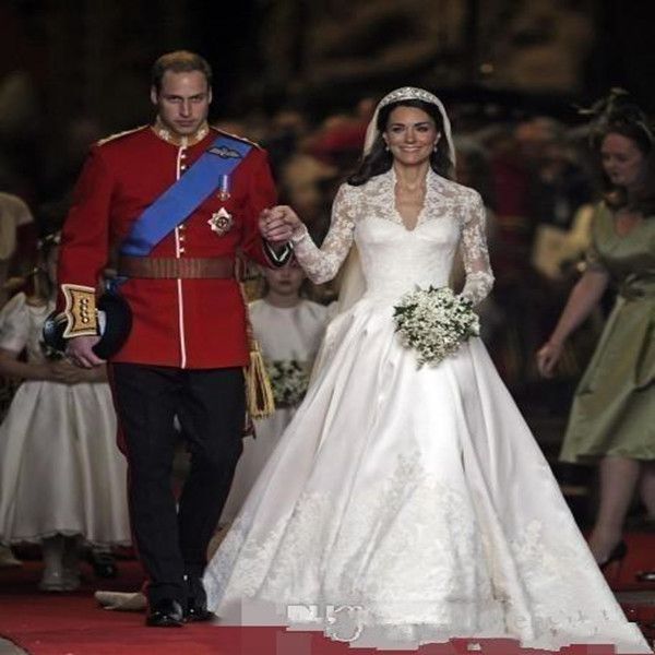 Klassisch 2021 Günstige weiße A-Linie Brautkleider mit V-Ausschnitt, durchsichtig, lange Ärmel, applizierte Spitze, Kate Middleton, Knöpfe hinten, Royal Bridal G258A