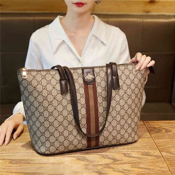 

2022 new factory wholesale capacity bag women's korean single shoulder versatile