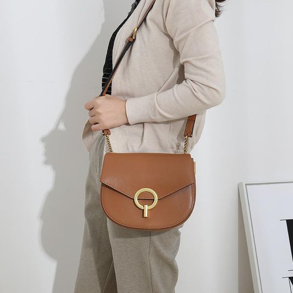 

french niche leather handbags 2020 new retro round lock korean version of the wild single shoulder messenger bag