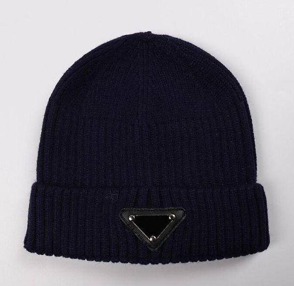 

2020 e 8 selling new winter christmas elk christmas tree flanging knitted hat with ball with led colorful lights hat, Blue;gray