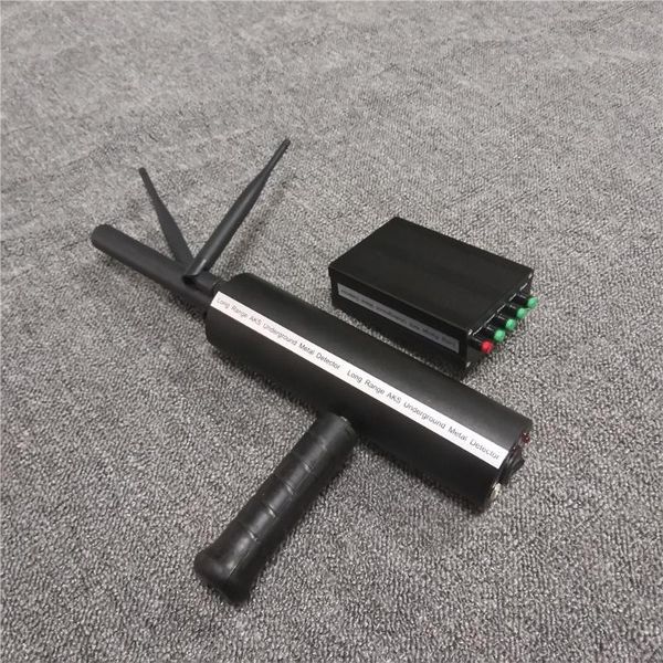 

black dual-antenna aks remote underground portable metal detector