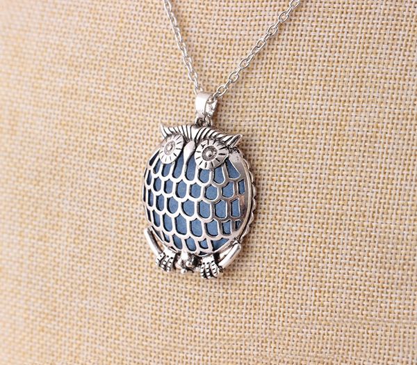 

pretty owl aromatherapy necklace essential magnetic closure locket necklace, Silver