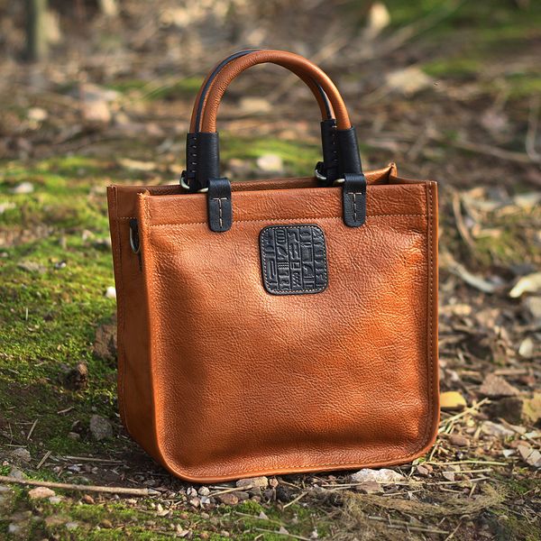 

hand made vegetable tanned leather tote women's bag niche one shoulder handbag