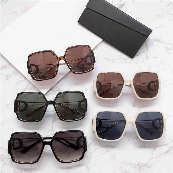 

2022 factory wholesale family large square sunglasses ins net red same sunglasses montaigne women, White;black